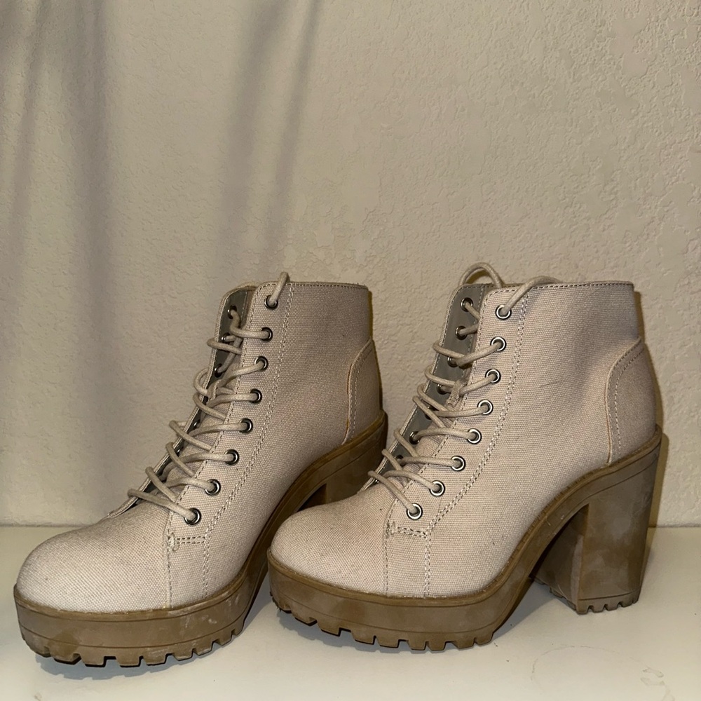 H&M Cream Lace Up Boots with Chunky Heel